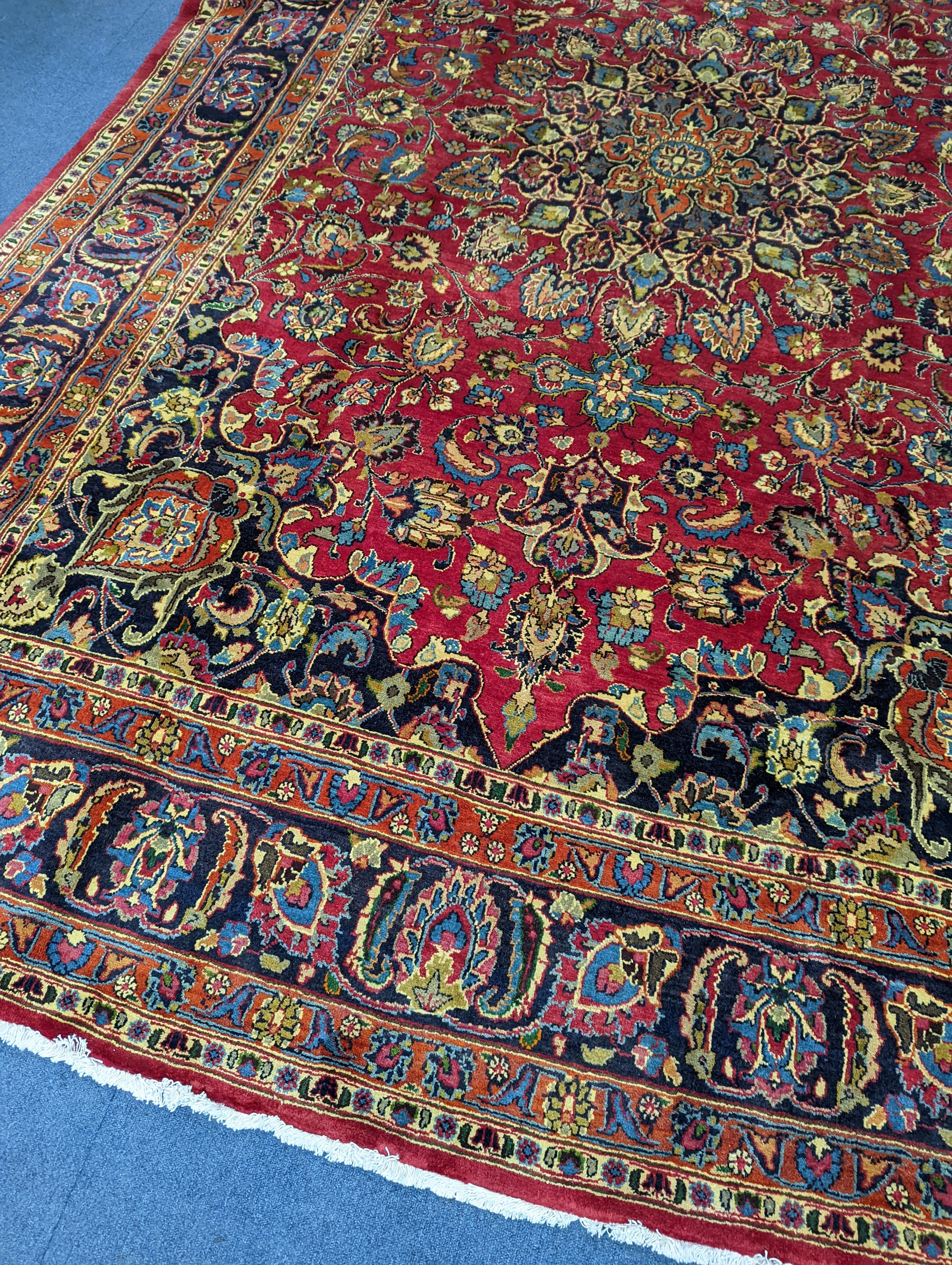 A Kashan carpet, 365 x 245cm